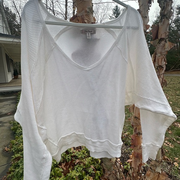 Free People Santa Clara oversized white waffle weave pullover Medium EUC - Picture 4 of 9